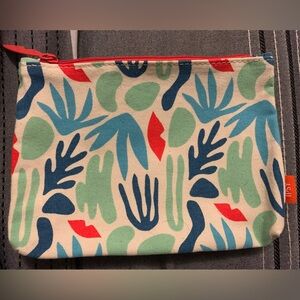 FREE w/$45 purchase || Ipsy makeup bag